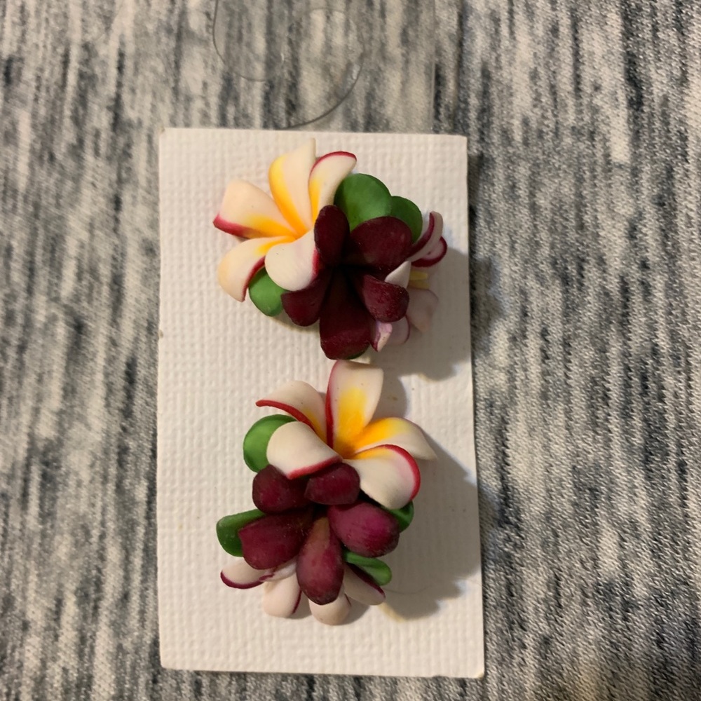 Tropical flower bouquet earrings.